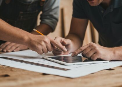 Verbessern Sie die Kommunikations-effizienz von Handwerkern